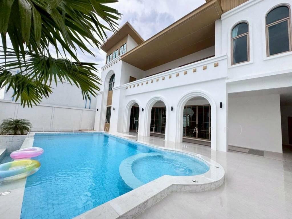 Villa in Pattaya City, Chon Buri, Thailand 1 - 16576708