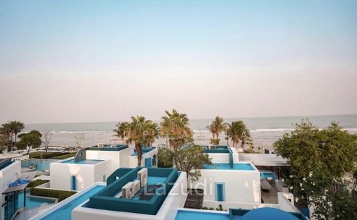 Condo in Hua Hin, Prachuap Khiri Khan, Thailand 1