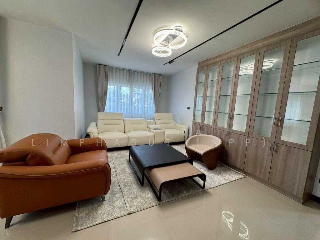 Villa in Pattaya City, Chon Buri, Thailand 4 - 16598081