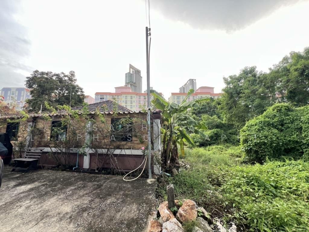 Land in Sattahip, Chon Buri, Thailand 2 - 16598086