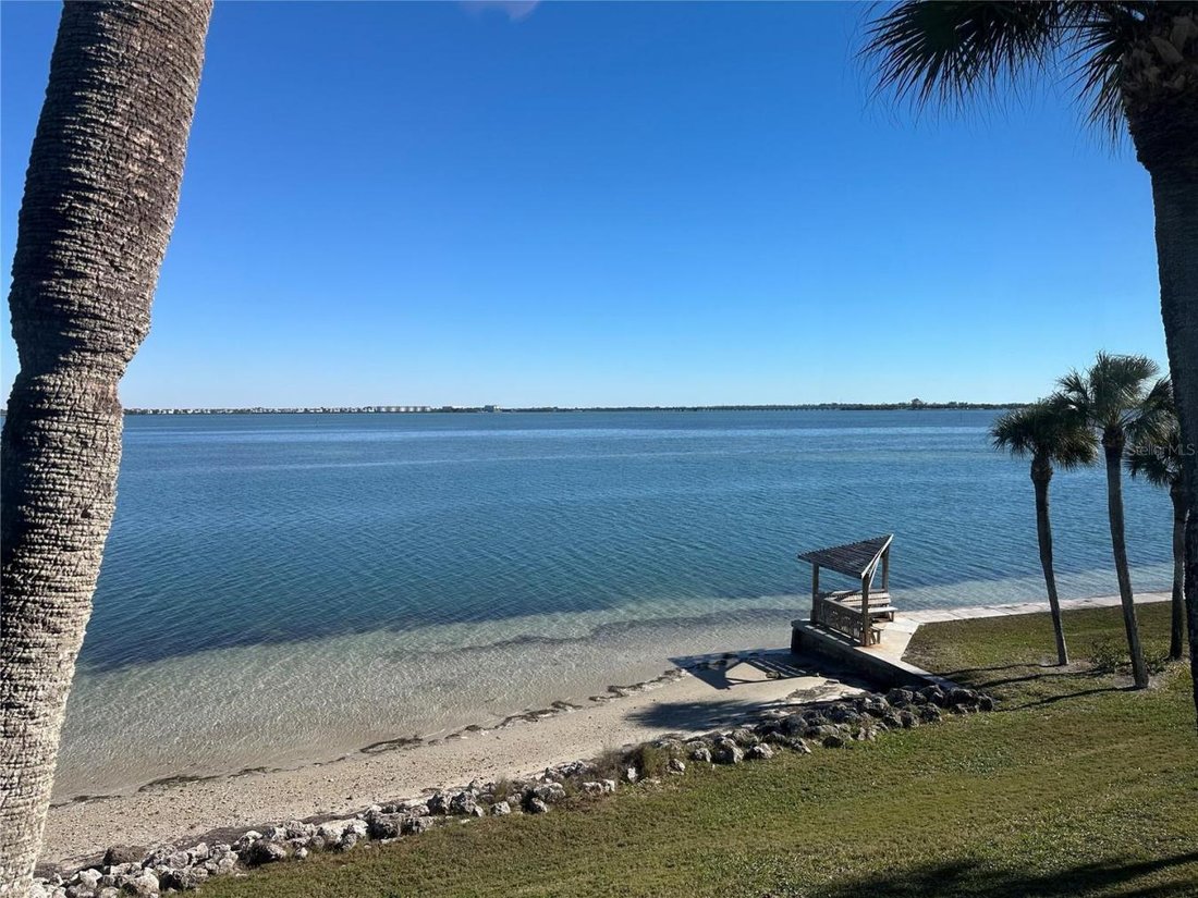 Condo in Holmes Beach, Florida, United States 2 - 17073470
