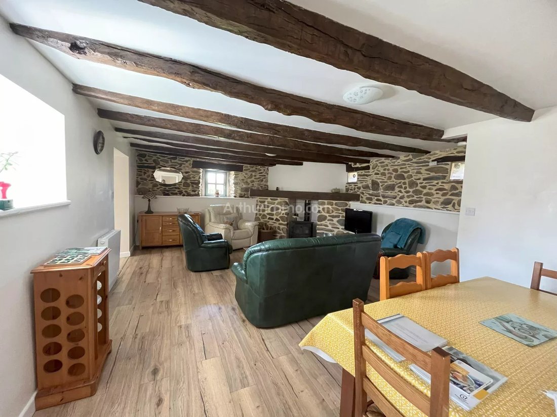 Saint-Martin-des-Pres, Brittany, France 4 - 17073541