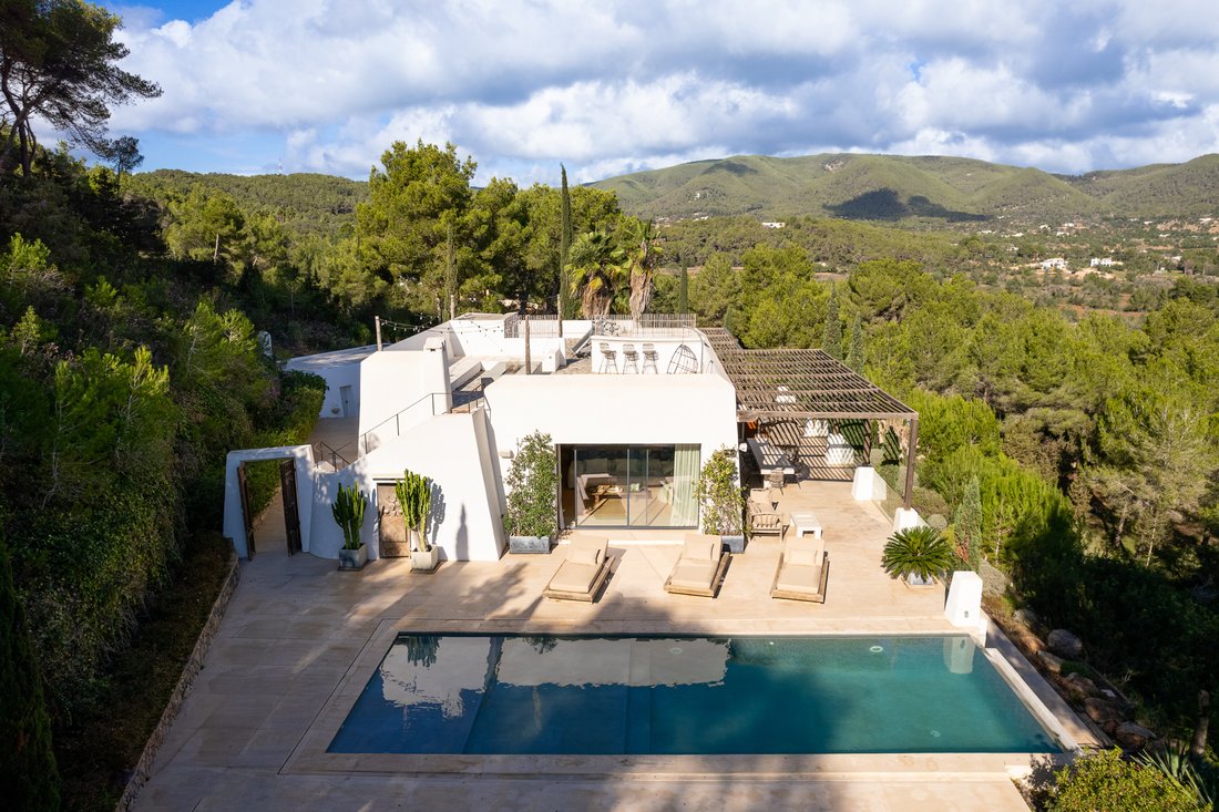 Villa in Sant Carles de Peralta, Santa Eularia des Riu, Balearic Islands 1 - 17074530