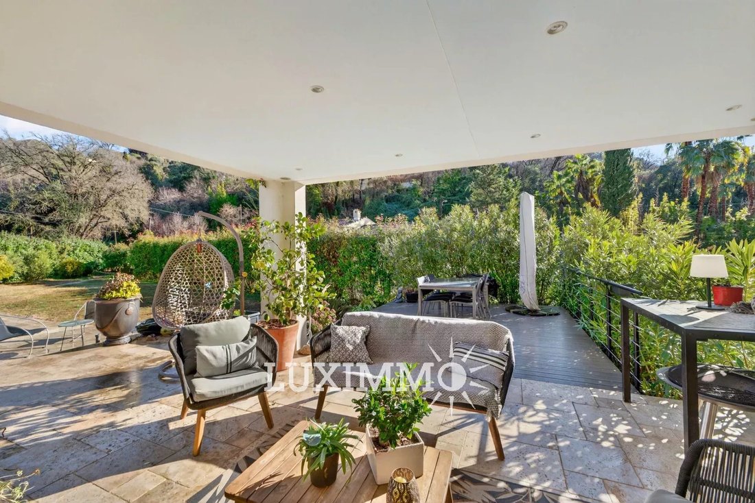 Villa in Saint-Paul-de-Vence, Provence-Alpes-Côte d'Azur, France 2 - 17071121