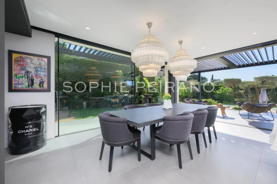 Villa in Mougins, Provence-Alpes-Côte d'Azur, France 5 - 17074732