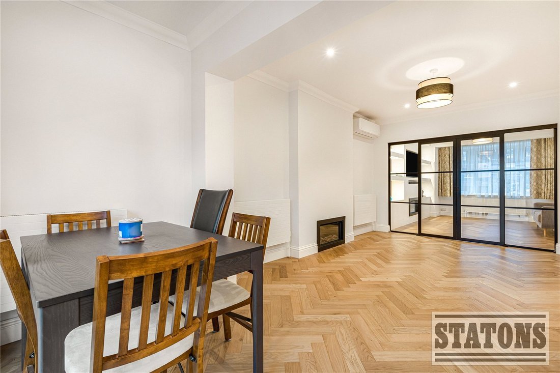 House in Winchmore Hill, Enfield, England 5 - 17074864
