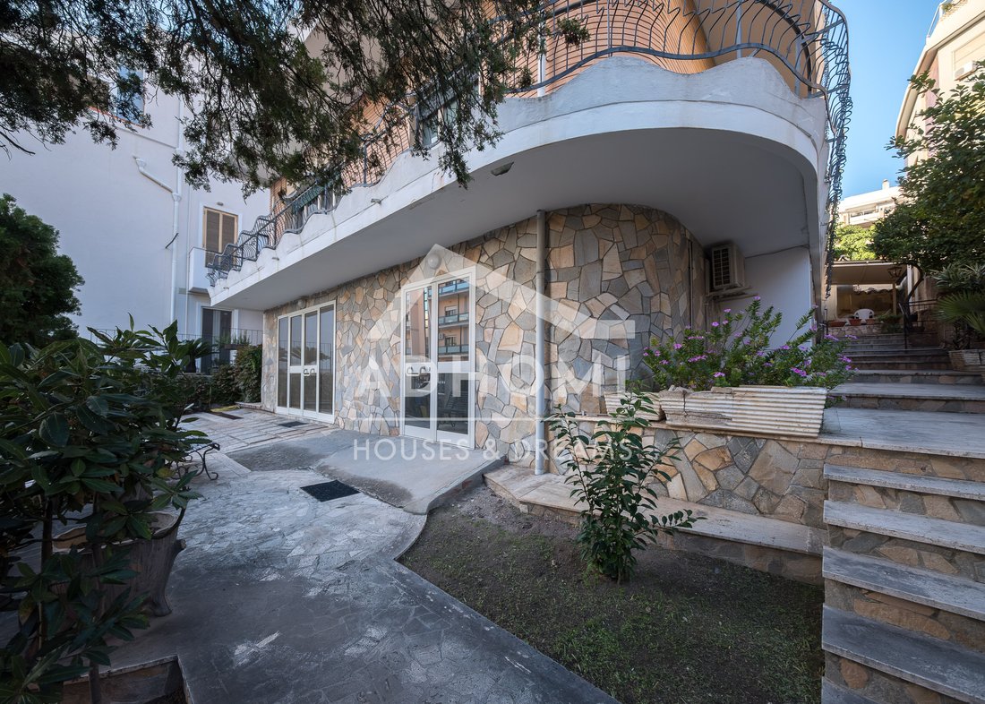 Villa in Monte Urpinu - Bonaria, Cagliari, Sardinia 3 - 17075715