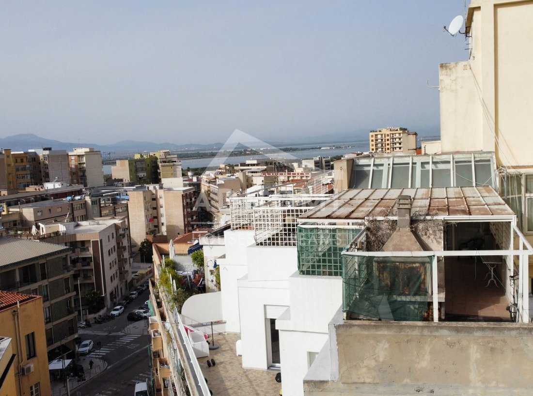 Apartment in Historic Center, Cagliari, Sardinia 5 - 17075799