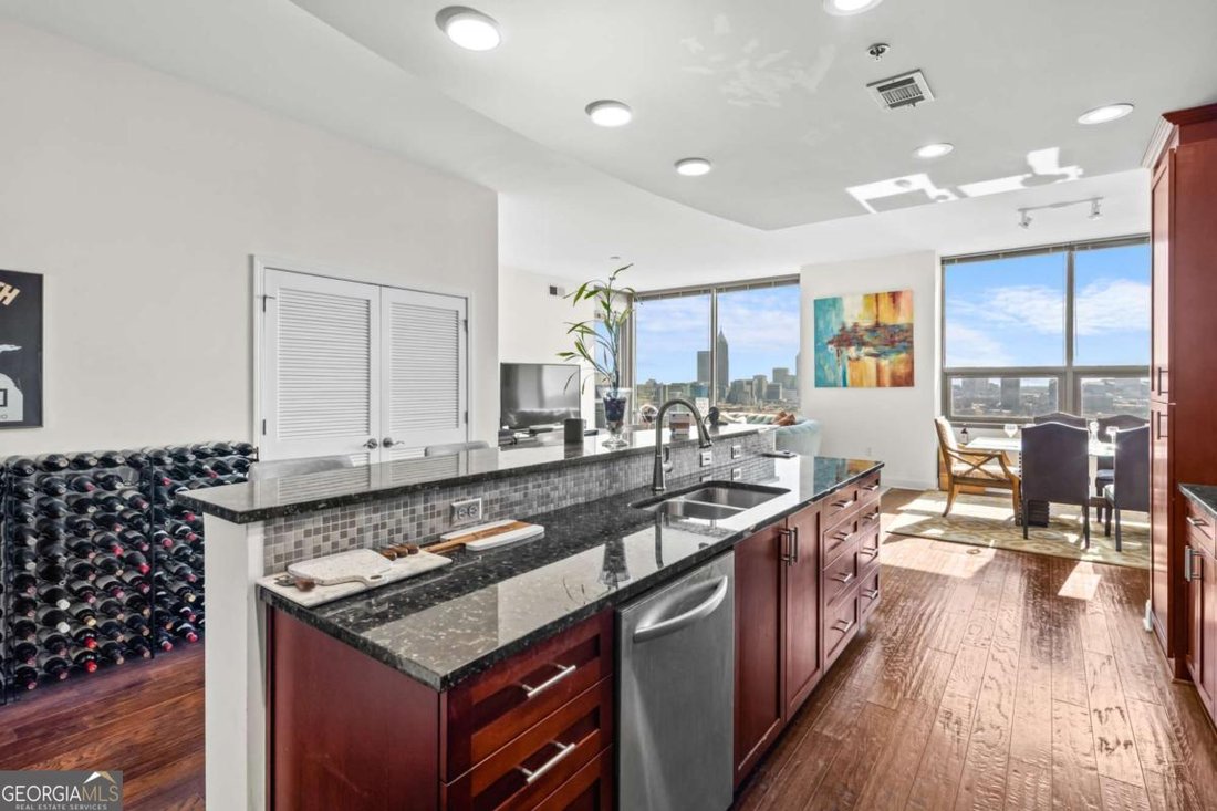 Condo in Atlanta, Georgia, United States 5 - 17079467