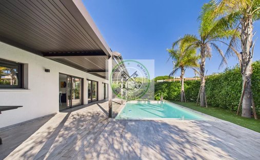 Villa in Counillier Valescure, Frejus, France 1