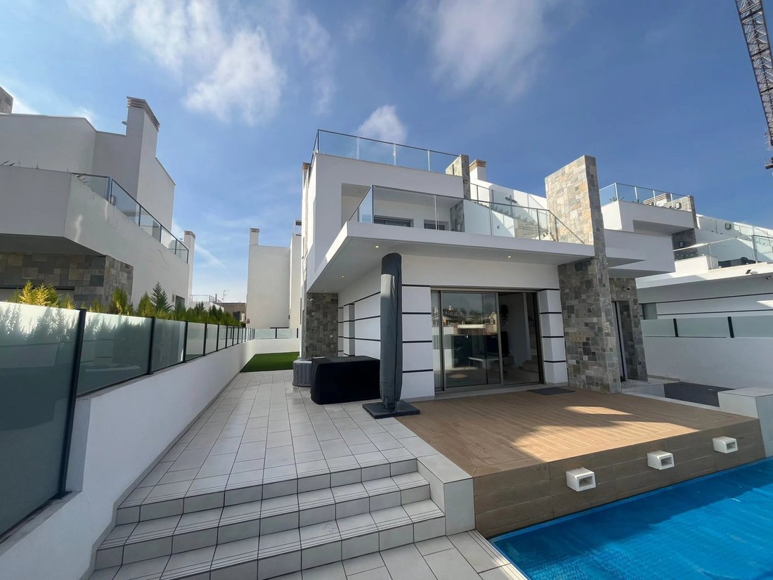 Villa in Los Alcazares, Región de Murcia, Spain 1 - 17077261
