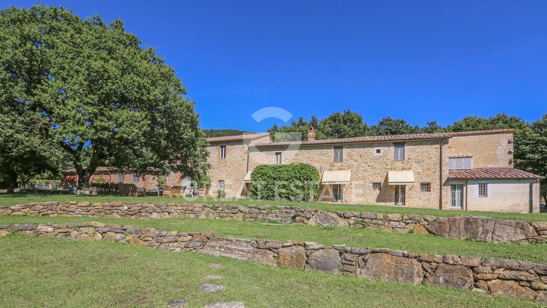 Estate in San Casciano dei Bagni, Tuscany, Italy 1 - 17077972
