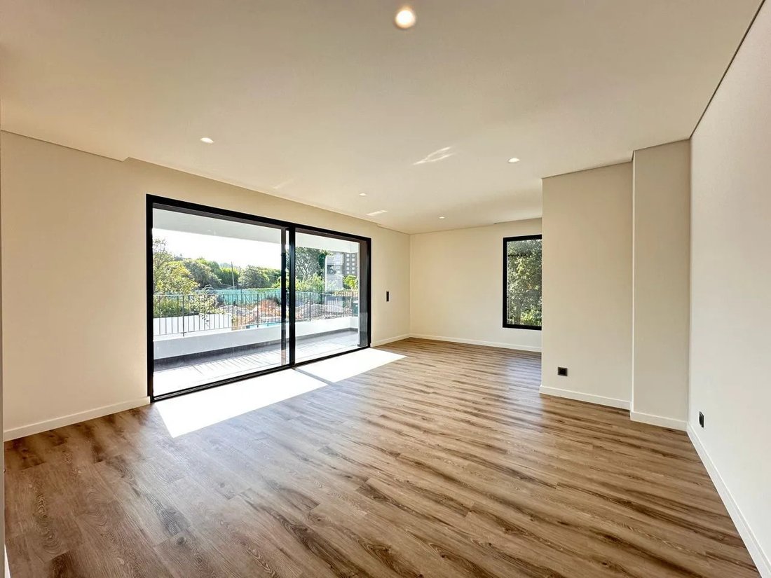 Apartment in Lordelo do Ouro e Massarelos, Porto District, Portugal 2 - 17077869