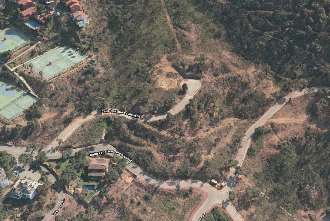 Terreno en Elviria-Cabopino, Marbella, España 2 - 17080820