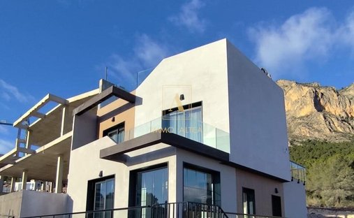 Villa in Polop, Valencian Community, Spain 1