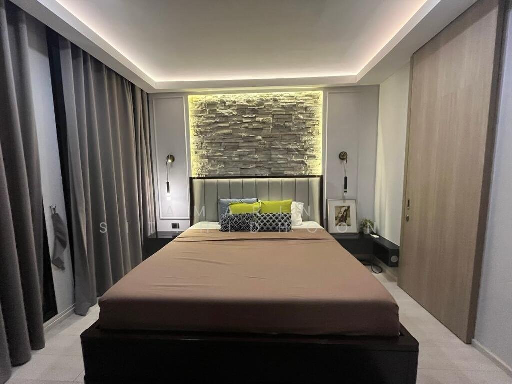 Noble Ploenchit