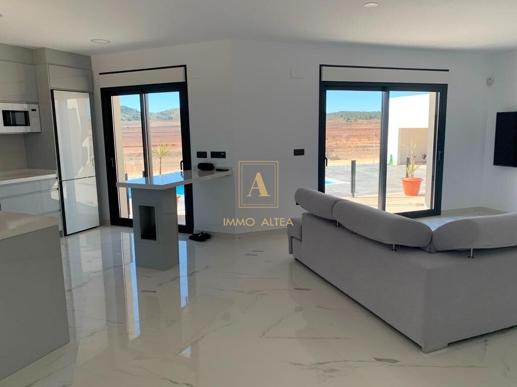 Villa in el Pinos / Pinoso, Valencian Community, Spain 2 - 17079574
