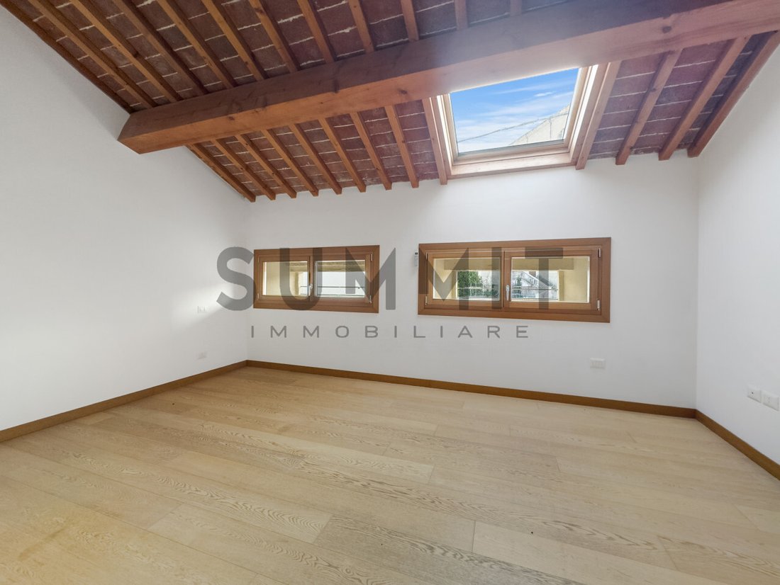 Apartment in Schio, Veneto, Italy 5 - 17079918