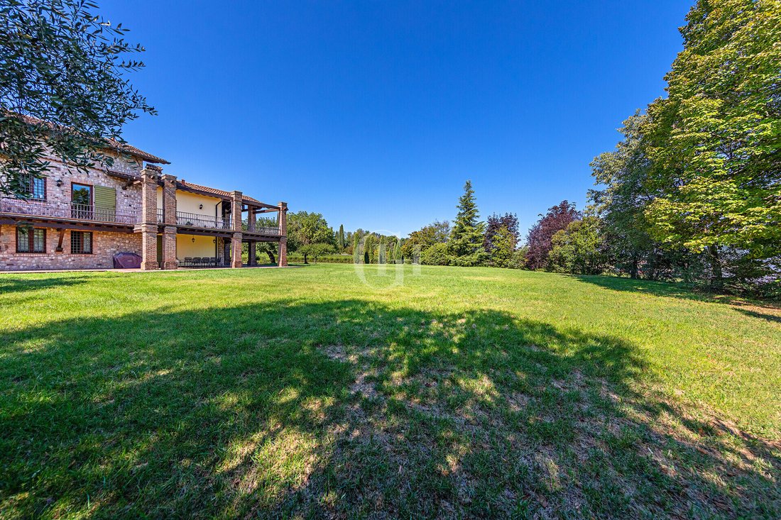 Villa in Entroterra, Desenzano del Garda, Lombardy 2 - 17082436