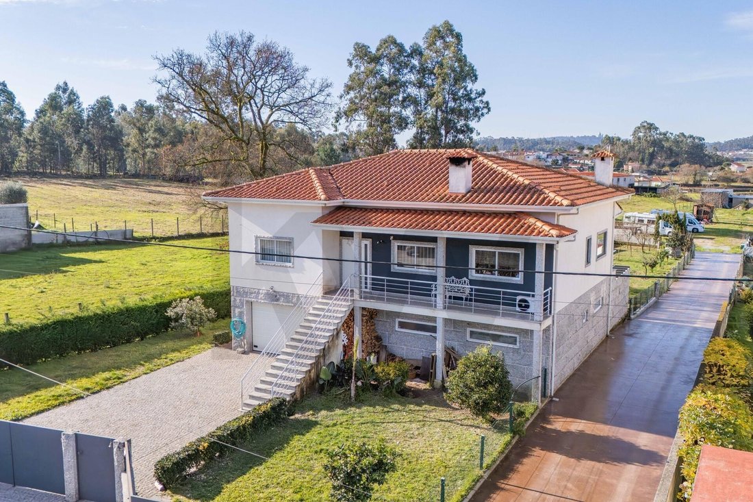 Townhouse in Pedralva, Braga, Portugal 3 - 17082710