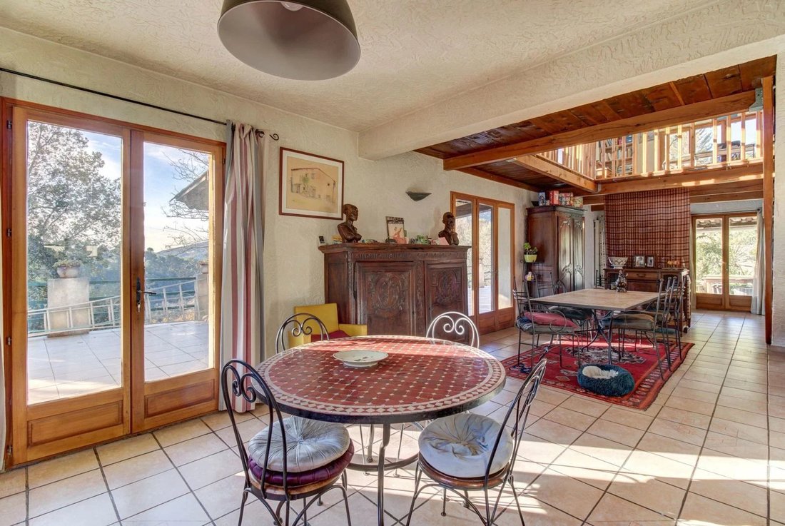 House in Saint-Martin-du-Var, Provence-Alpes-Côte d'Azur, France 4 - 17075657