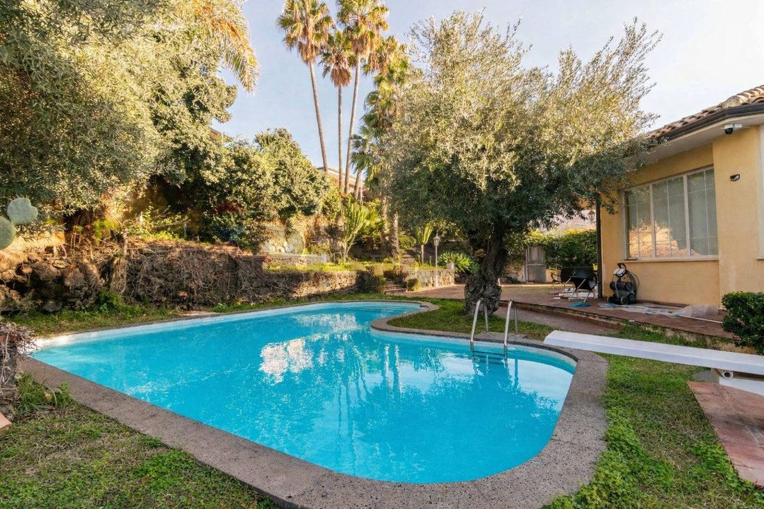 Villa in Aci Castello, Sicily, Italy 1 - 17081391