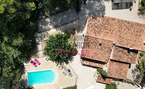 House in Ménerbes, Provence-Alpes-Côte d'Azur, France 1