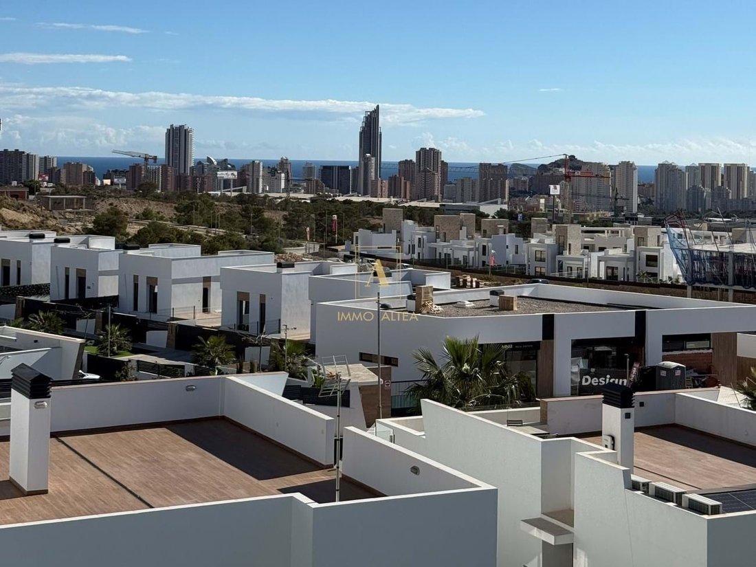 Townhouse in la Vila Joiosa / Villajoyosa, Valencian Community, Spain 5 - 17080493