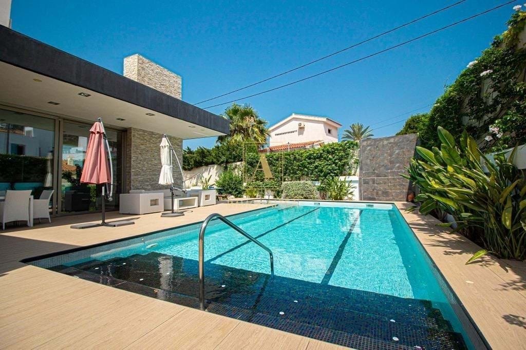 Villa in l'Albir, l'Alfas del Pi, Valencian Community 3 - 17080791