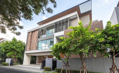 House in Talat Bang Khen, Bangkok, Thailand 1