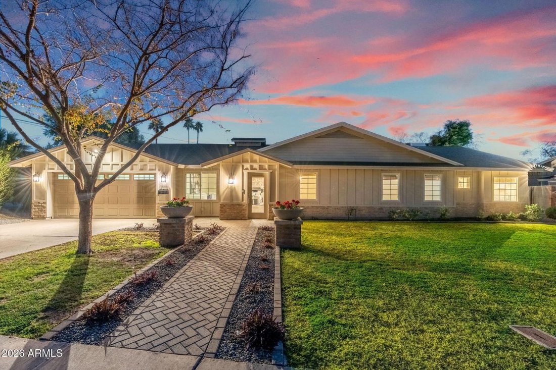 House in Phoenix, Arizona, United States 1 - 17083144
