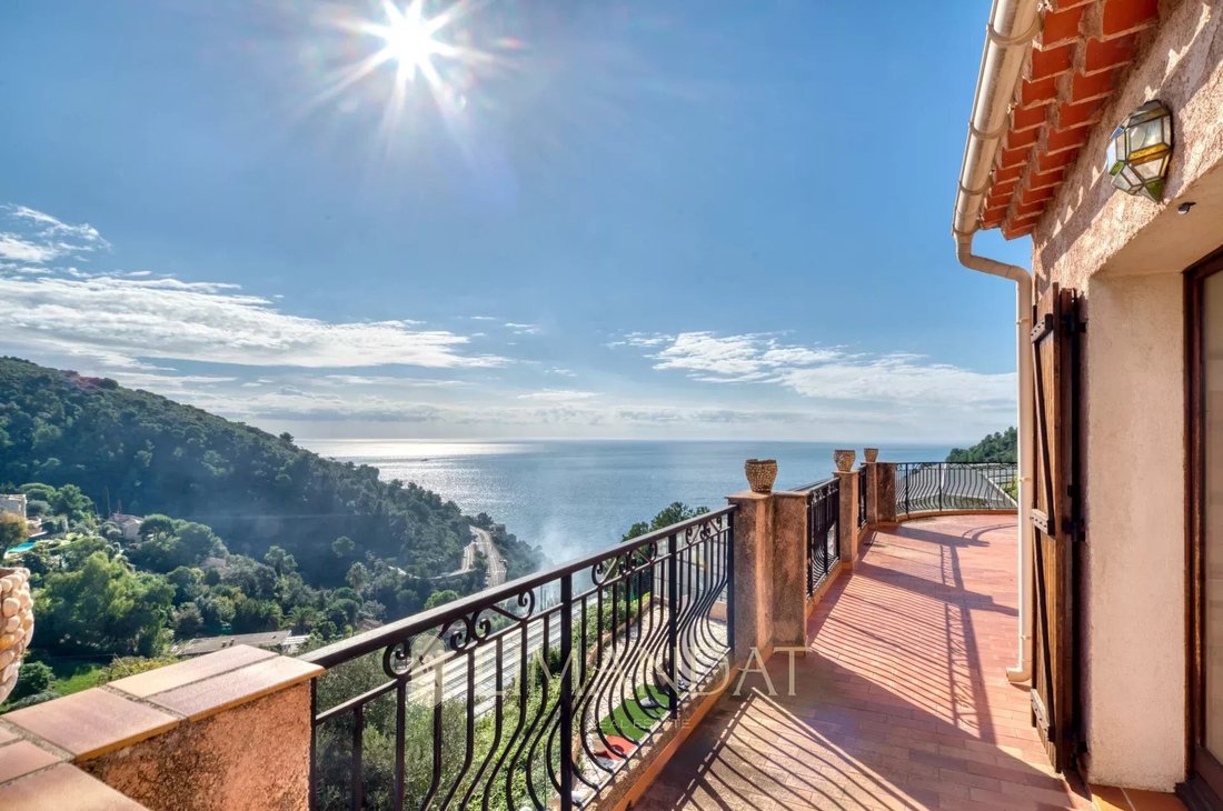 Villa in Èze, Provence-Alpes-Côte d'Azur, France 2 - 14853155