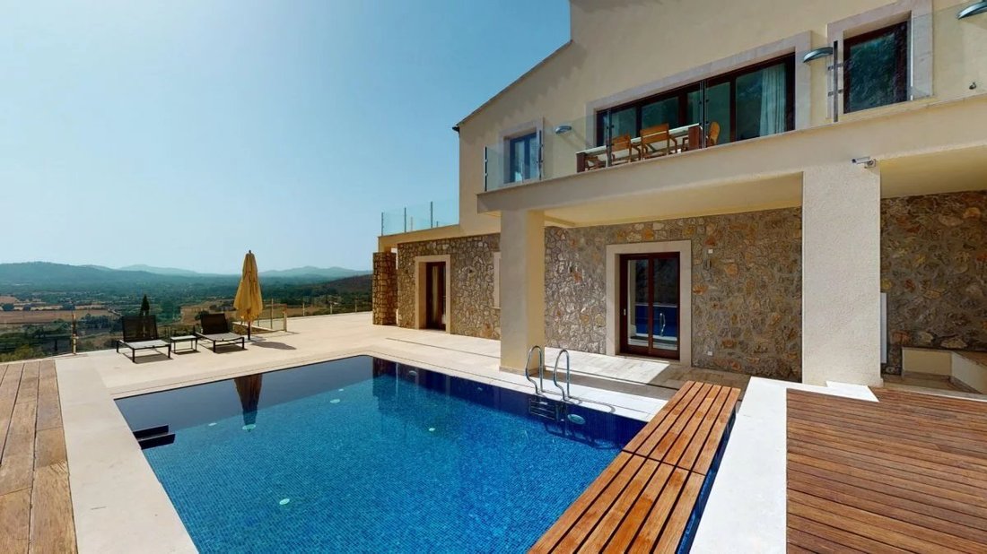 Villa in Capdepera, Balearic Islands, Spain 1 - 17080923