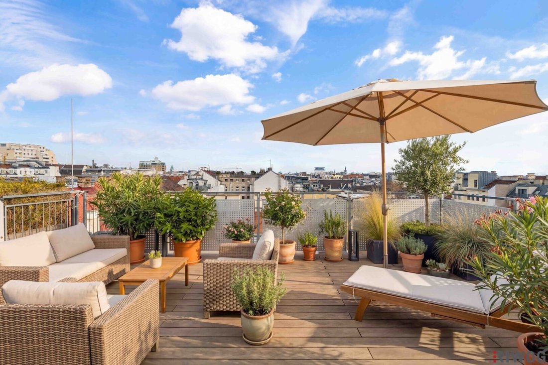 Rooftop Wohnung über Den Dächern Des Siebten | 1 Min. Zur Mariahilferstr. | 40m² 360° Terrasse | Vir