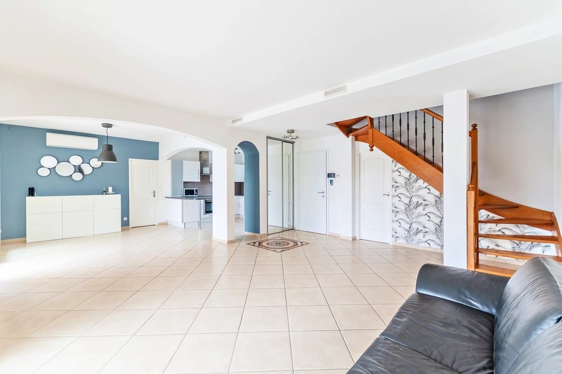 House in Pusignan, Auvergne-Rhône-Alpes, France 4 - 17076054
