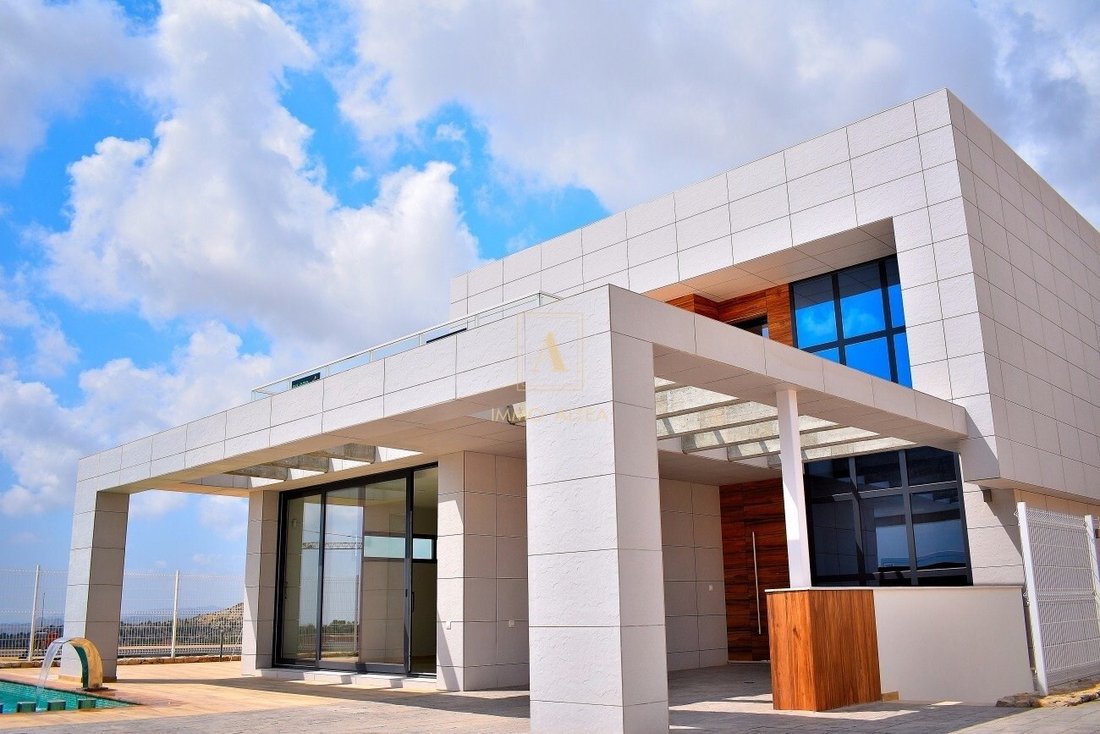 Villa in Finestrat, Valencian Community, Spain 2 - 17080420