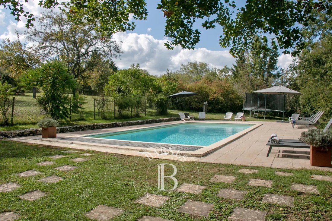 Estate in Charles de Gaulle, Cahors, France 1 - 17075614