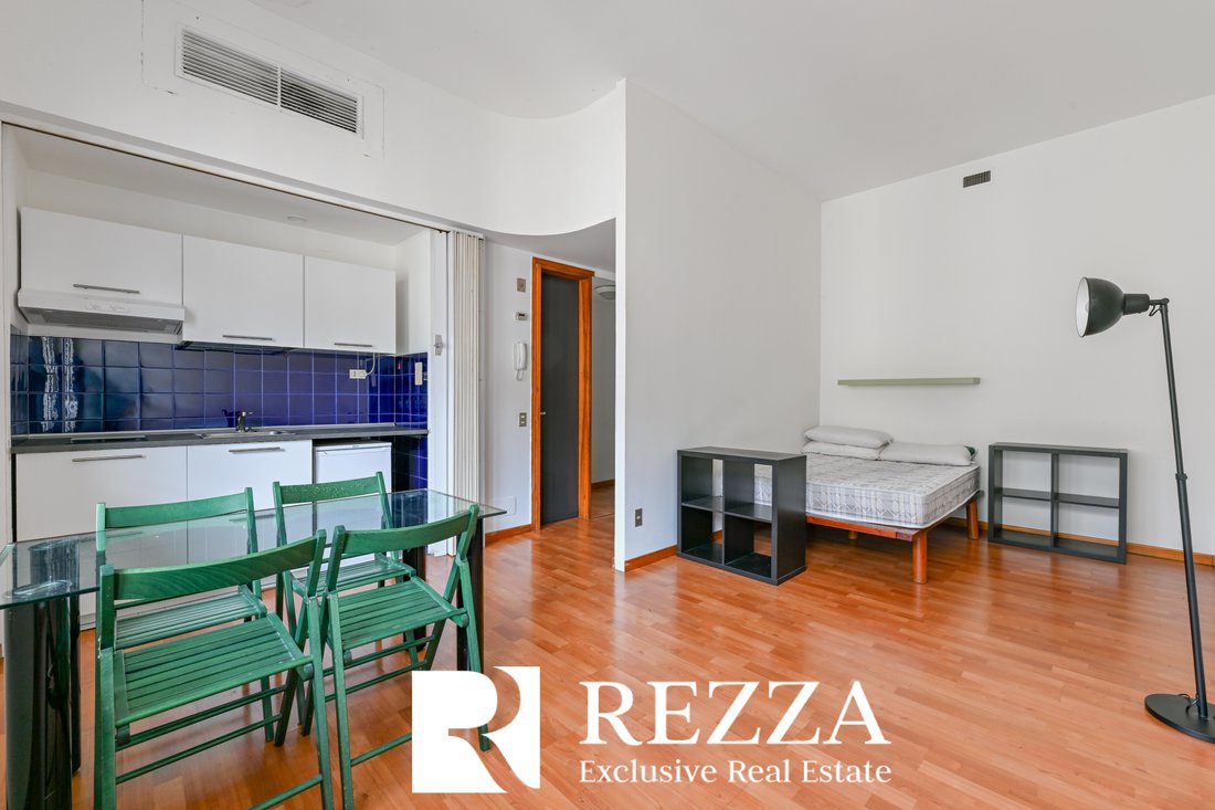Apartment in Historic Center, Milan, Lombardy 1 - 17077721