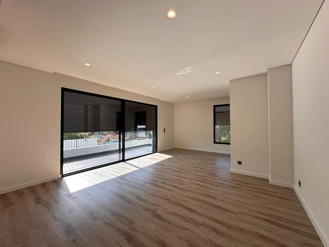 Apartment in Lordelo do Ouro e Massarelos, Porto District, Portugal 5 - 17077869