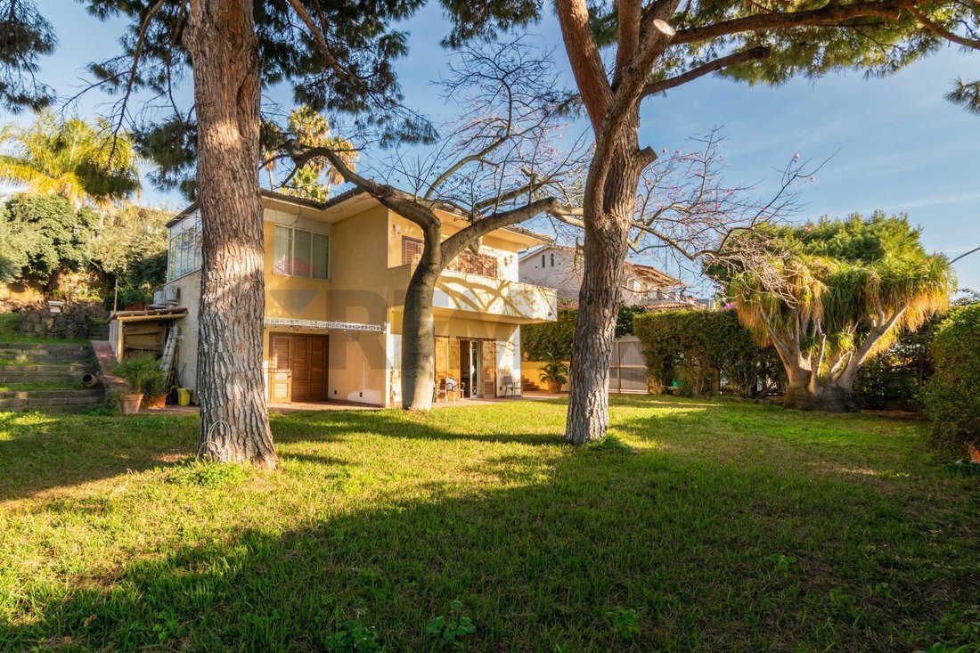 Villa in Aci Castello, Sicily, Italy 2 - 17081391