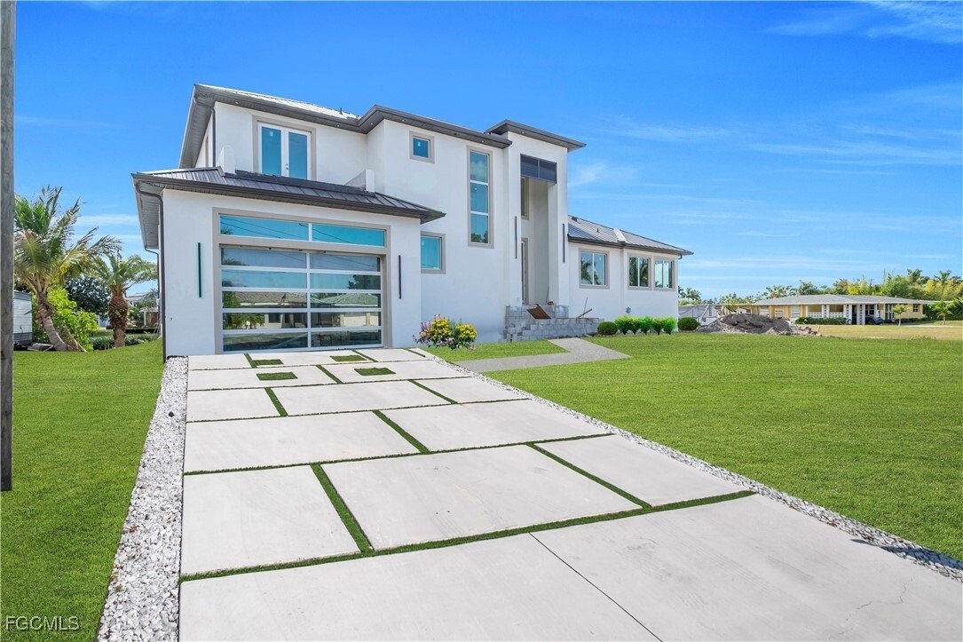 House in North Fort Myers, Florida, United States 4 - 17078267