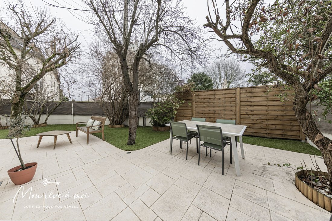 House in Village Doumer, Carrieres-sur-Seine, France 1 - 17075089