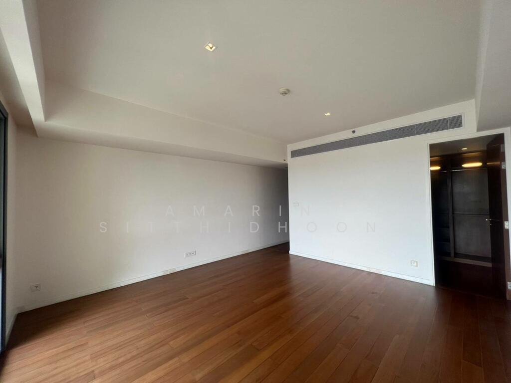 Condo in Bang Phong Phang, Krung Thep Maha Nakhon, Thailand 3 - 16850186