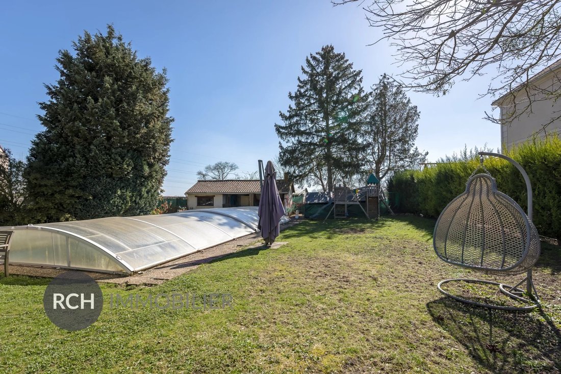 House in Sud, Plaisir, France 3 - 17075609