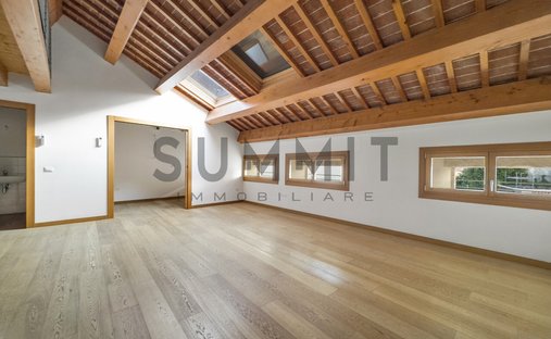 Penthouse à Schio, Vénétie, Italie 1