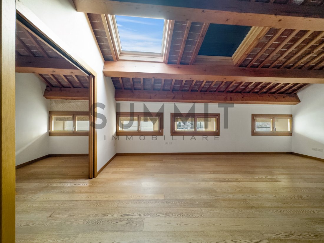 Apartment in Schio, Veneto, Italy 4 - 17079918