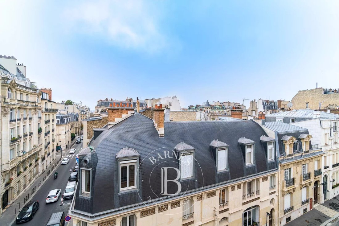 Apartment in Porte Dauphine, Paris 16e Arrondissement, Paris 2 - 17078248
