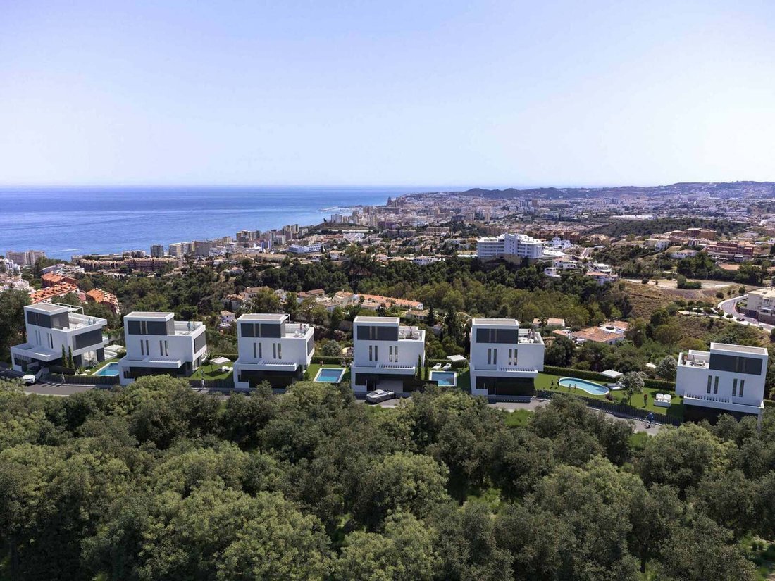 Villa in Fuengirola, Andalusia, Spain 1 - 17075836