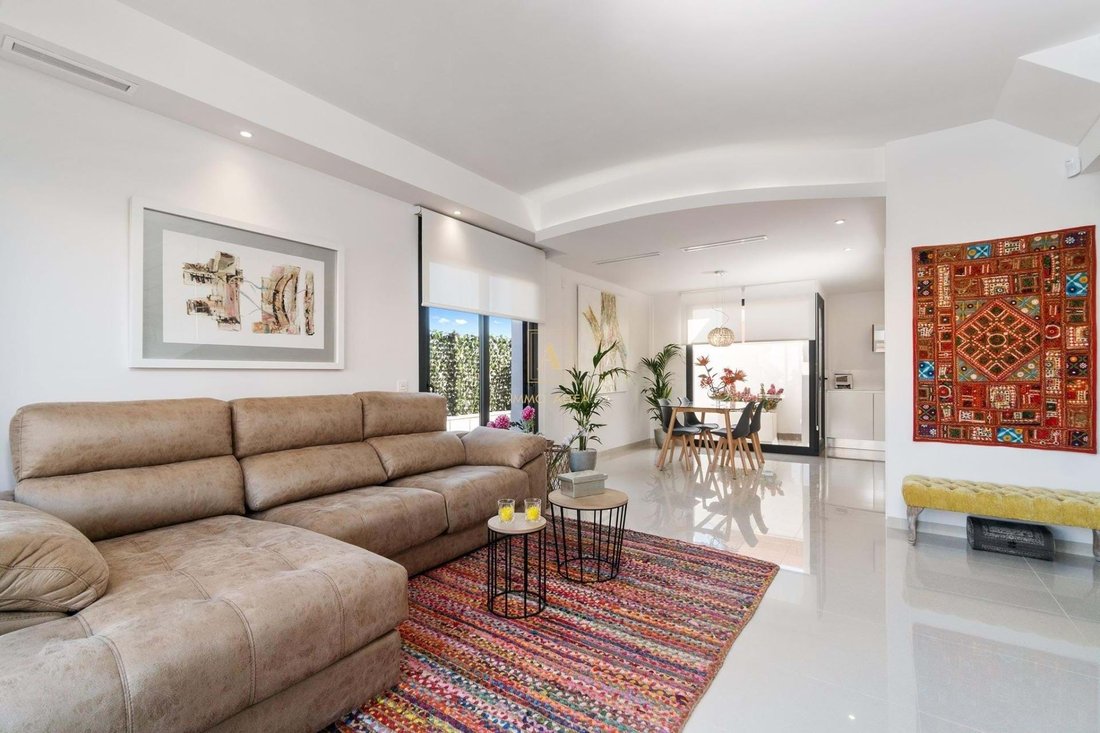Villa in Los Montesinos, Valencian Community, Spain 5 - 17079807