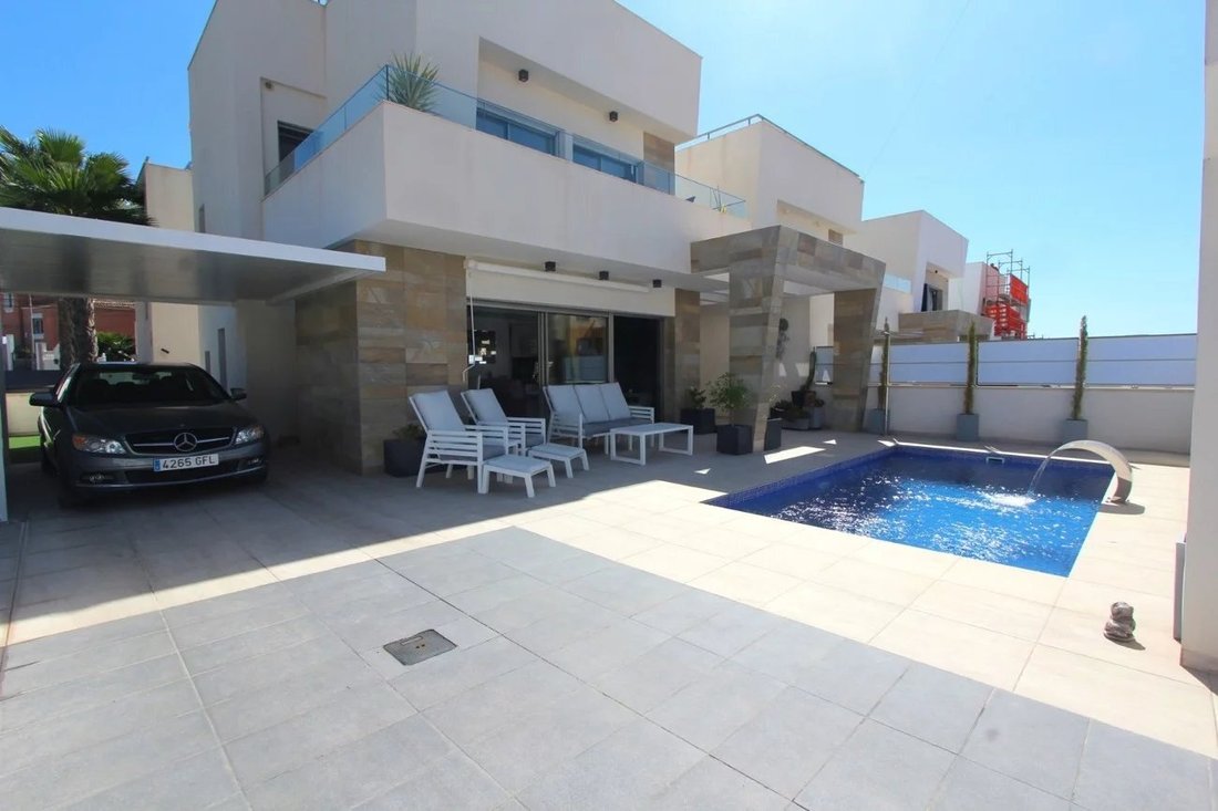 Villa in Villamartin, Andalusia, Spain 2 - 17077004